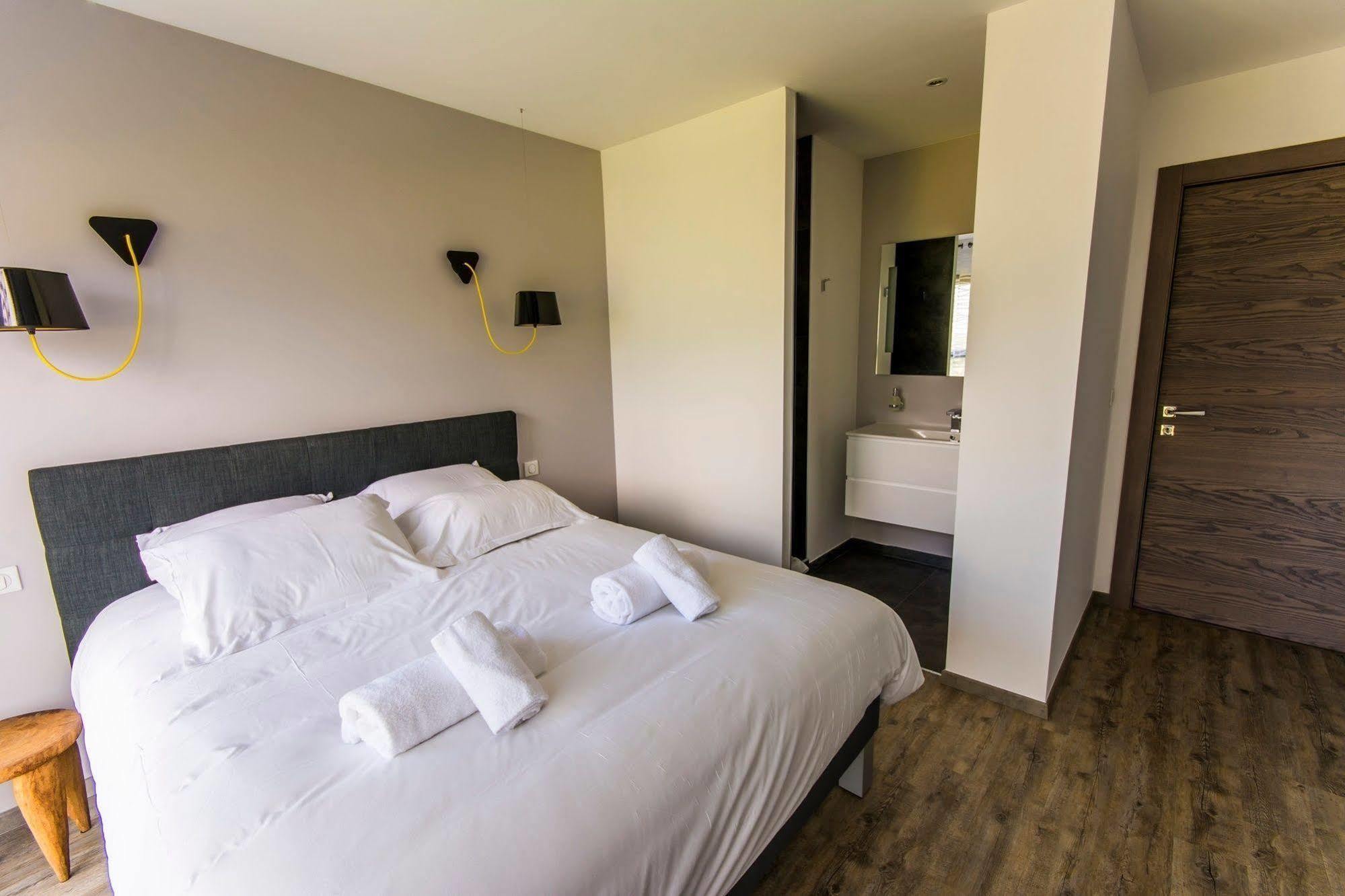 Les Catalons Villa Sevrier Luaran gambar